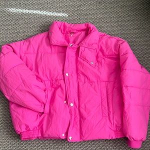 Free people puffer jacket perfect pink 💕💕